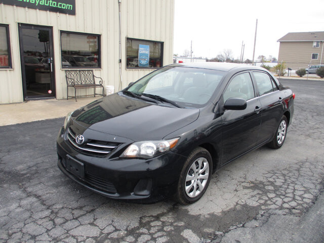 2013 Toyota Corolla in Oak Grove, MO 64075 - 18078486