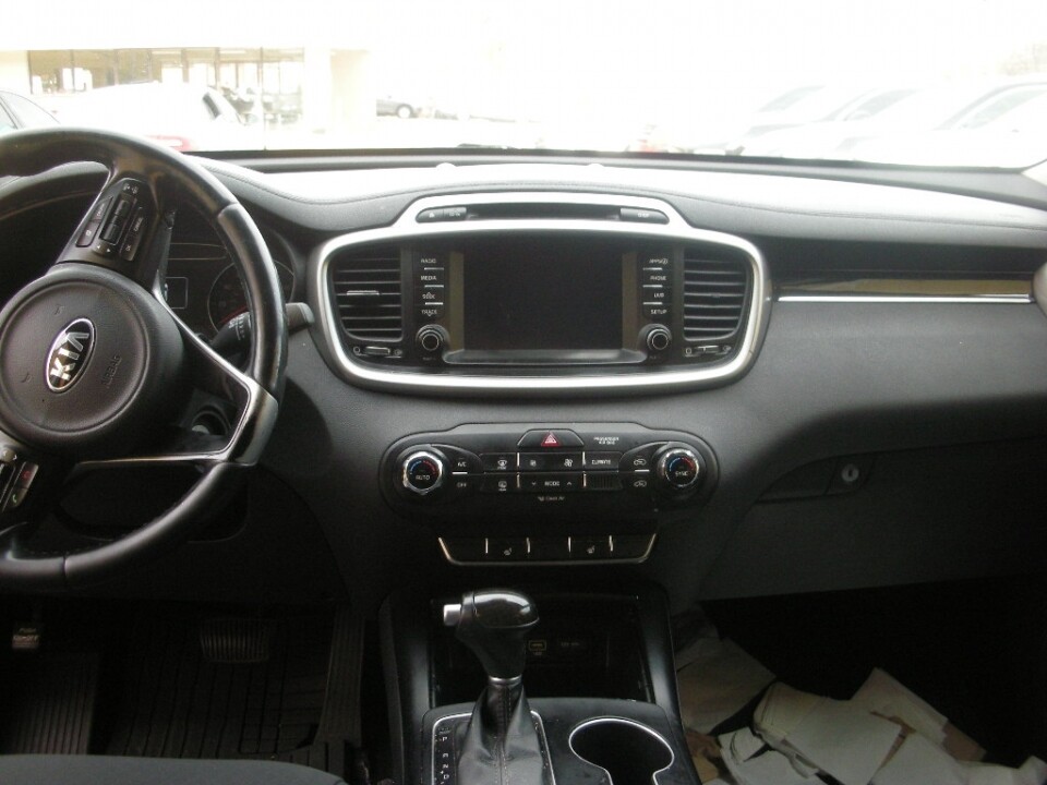2018 Kia Sorento in Nashville, TN 37209 - 18078487 8