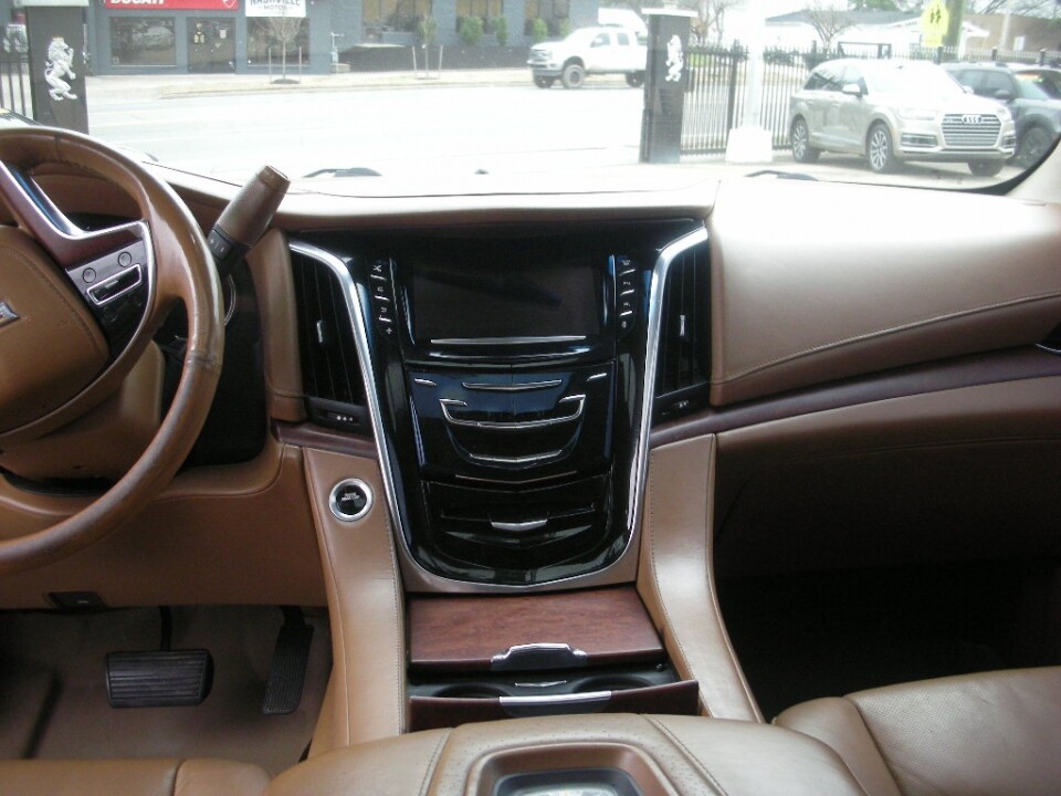 2016 Cadillac Escalade ESV in Nashville, TN 37209 - 18078490 12