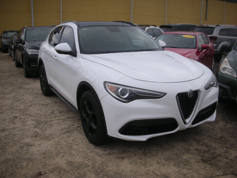 2018 Alfa Romeo Stelvio in Nashville, TN 37209 - 18078491