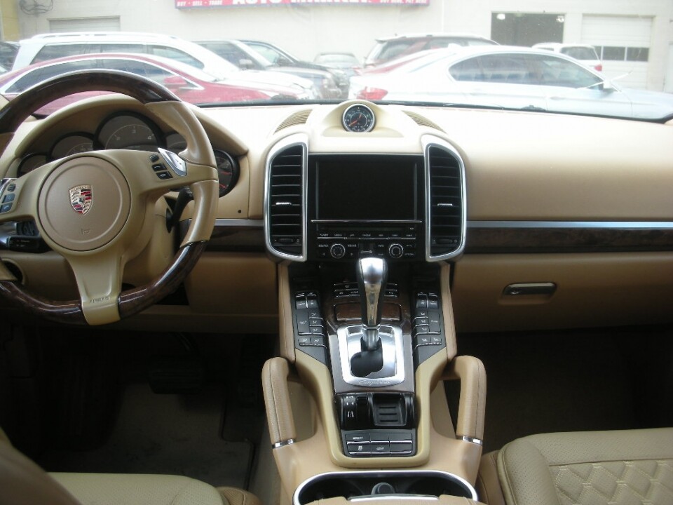 2013 Porsche Cayenne in Nashville, TN 37209 - 18078504 7