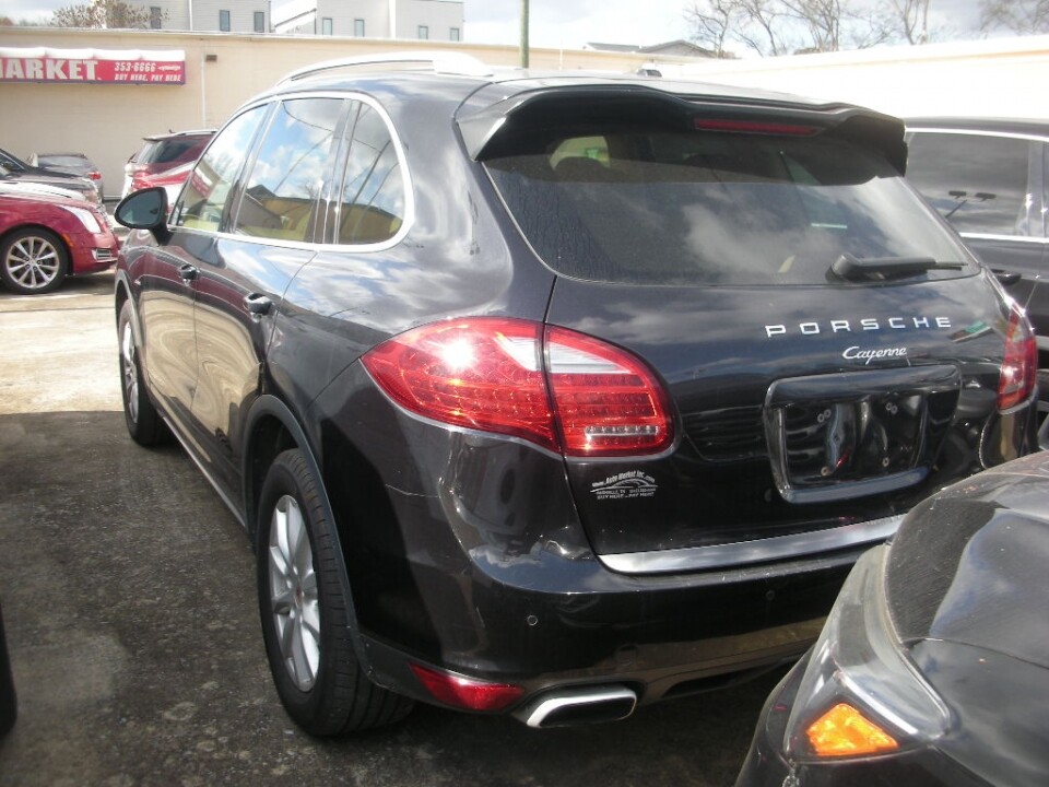 2013 Porsche Cayenne in Nashville, TN 37209 - 18078504 3