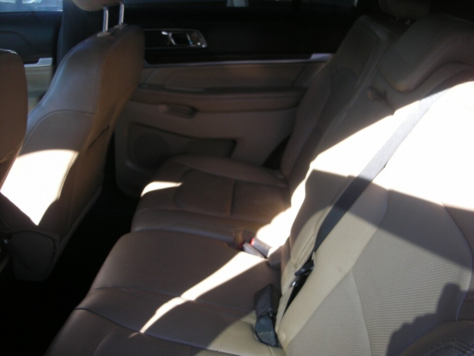 2017 Ford Explorer in Nashville, TN 37209 - 18078506 5