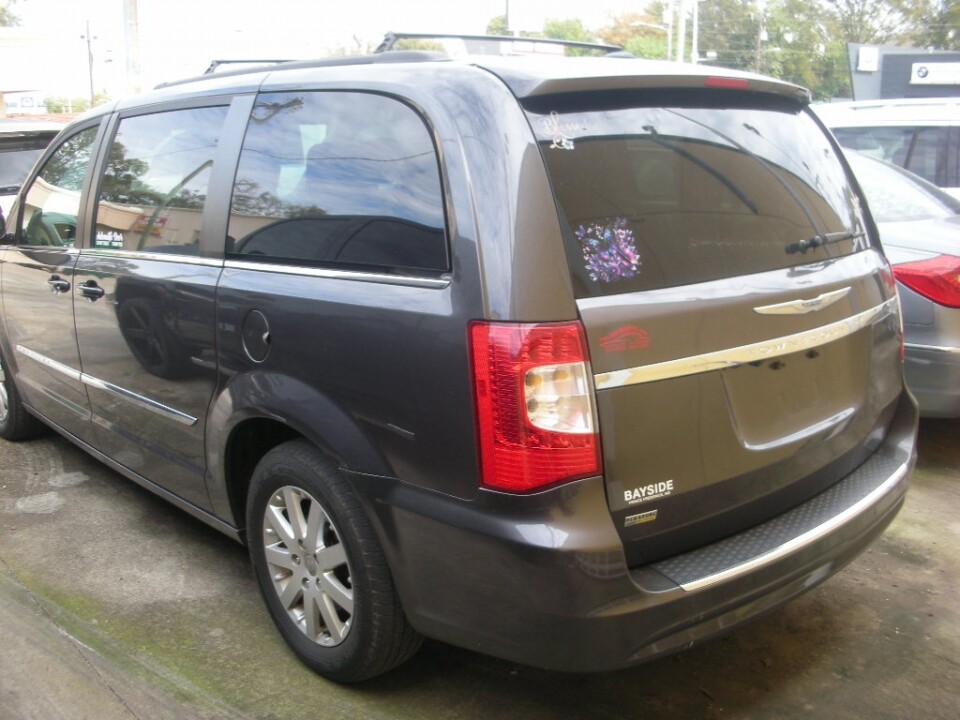 2016 Chrysler Town & Country in Nashville, TN 37209 - 18078513 3