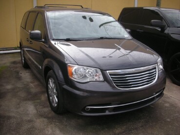 2016 Chrysler Town & Country in Nashville, TN 37209