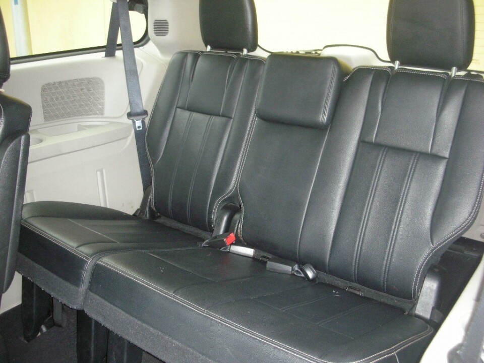 2016 Chrysler Town & Country in Nashville, TN 37209 - 18078513 6