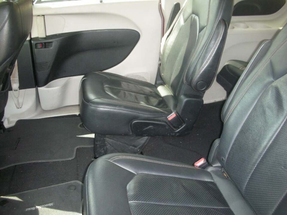 2018 Chrysler Pacifica in Nashville, TN 37209 - 18078516 5