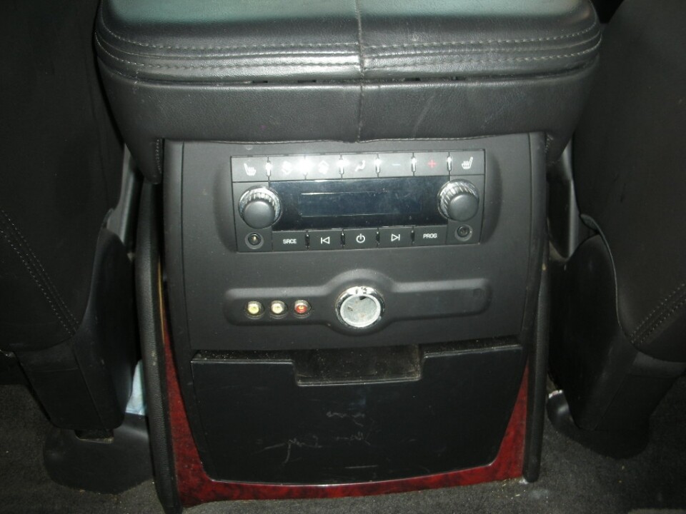 2014 Cadillac Escalade in Nashville, TN 37209 - 18078518 8