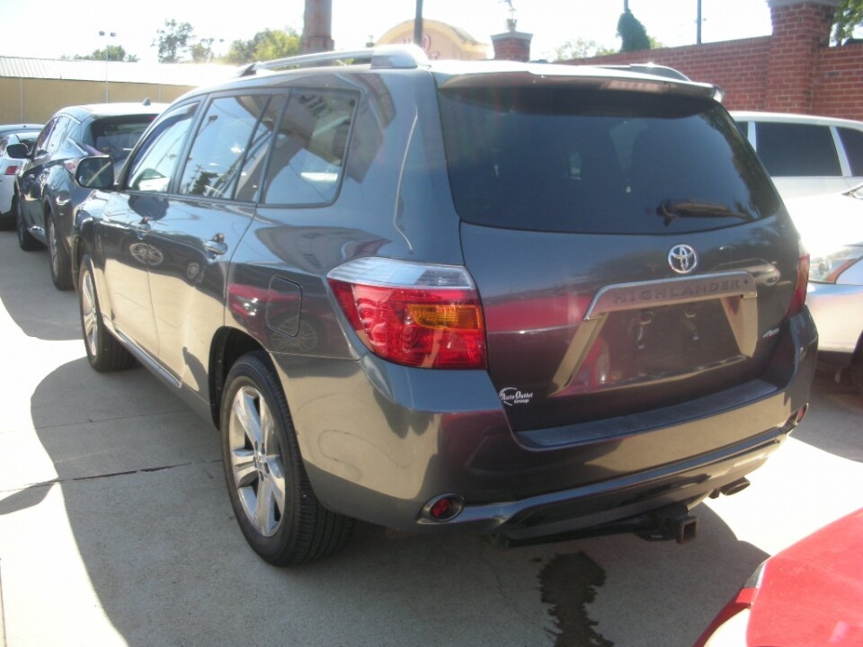2010 Toyota Highlander in Nashville, TN 37209 - 18078523 3
