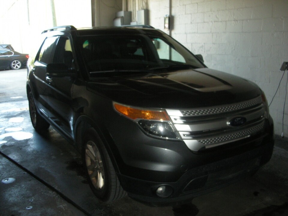 2015 Ford Explorer in Nashville, TN 37209 - 18078526