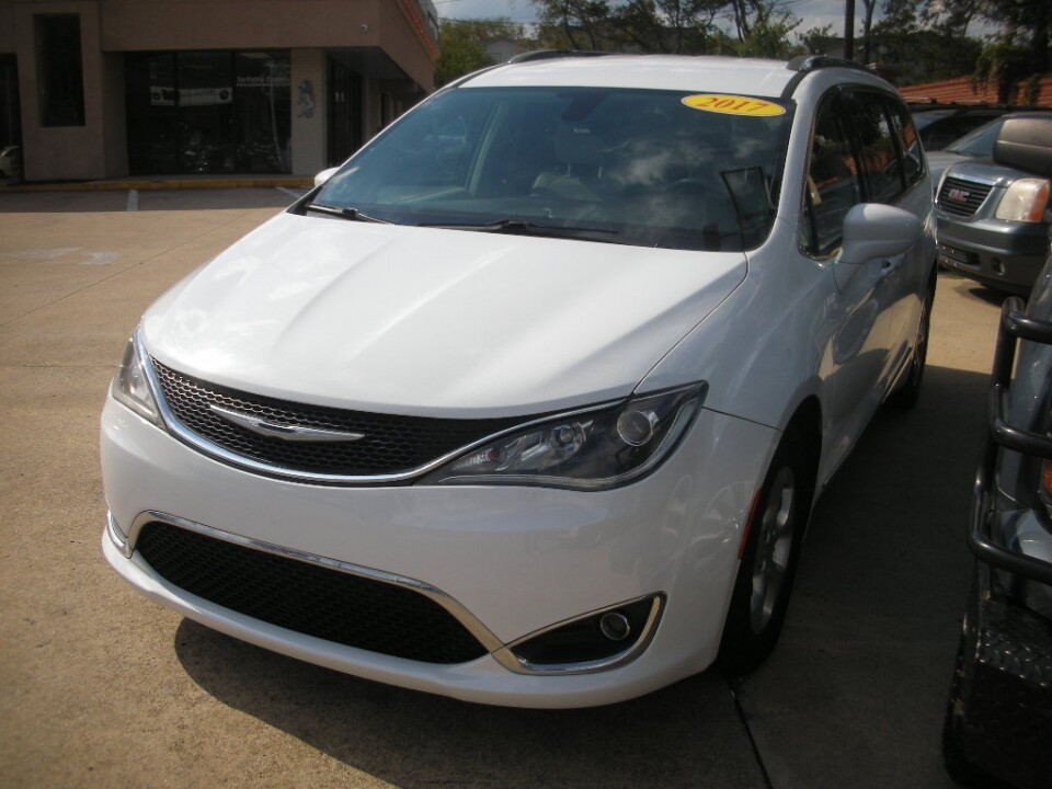 2017 Chrysler Pacifica in Nashville, TN 37209 - 18078529 8