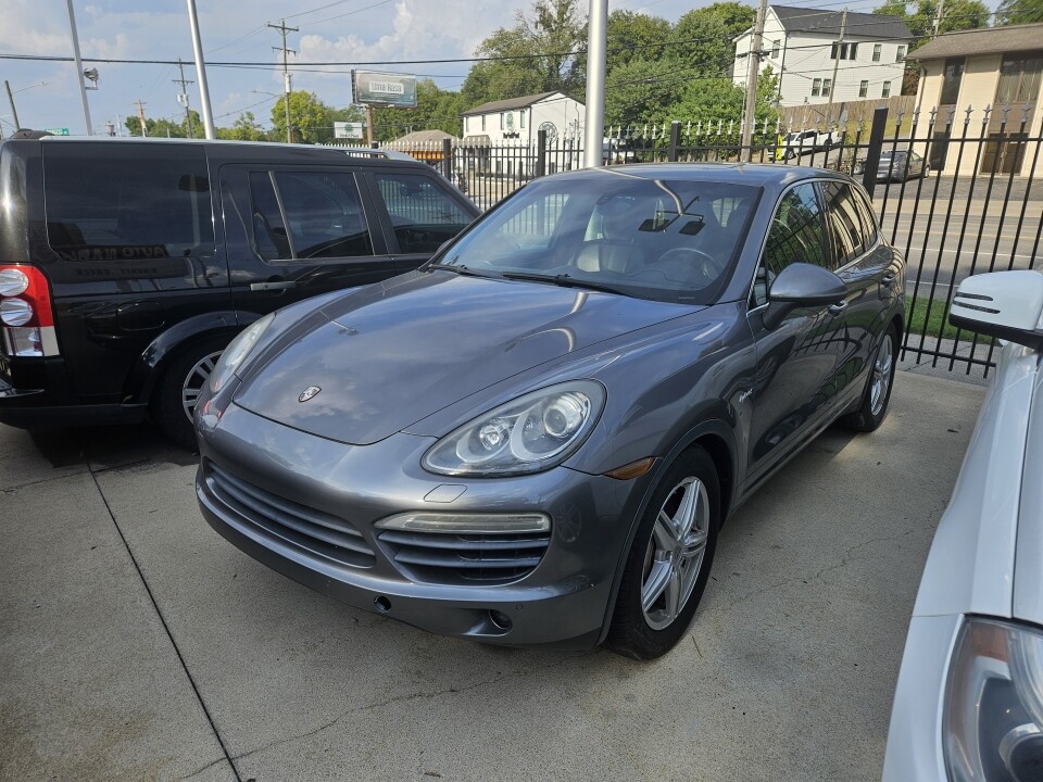 2013 Porsche Cayenne in Nashville, TN 37209 - 18078540 4