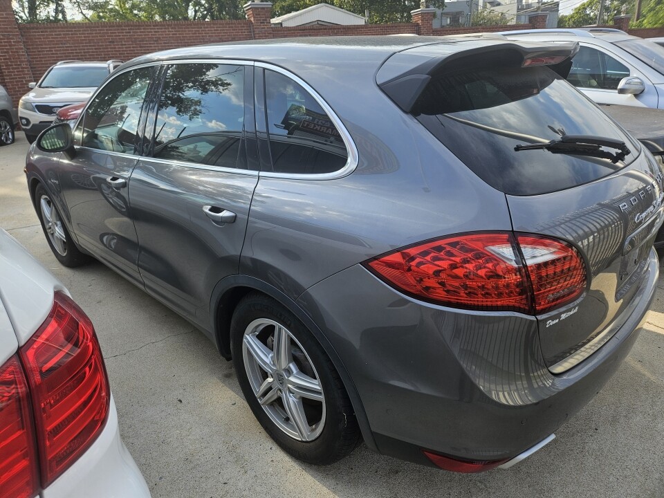 2013 Porsche Cayenne in Nashville, TN 37209 - 18078540 3