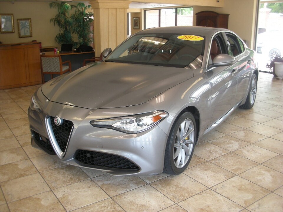 2017 Alfa Romeo Giulia in Nashville, TN 37209 - 18078553 6