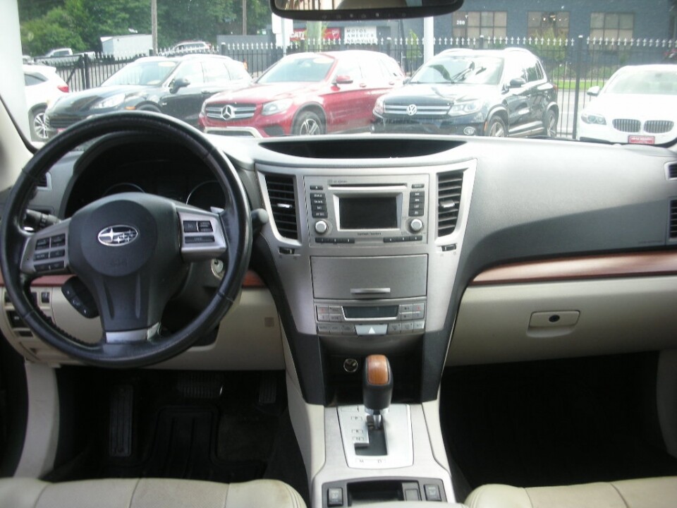 2013 Subaru Outback in Nashville, TN 37209 - 18078556 7