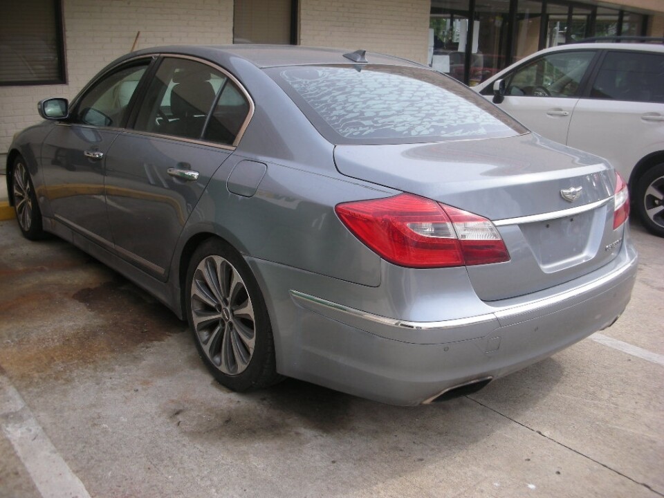 2014 Hyundai Genesis in Nashville, TN 37209 - 18078571 3