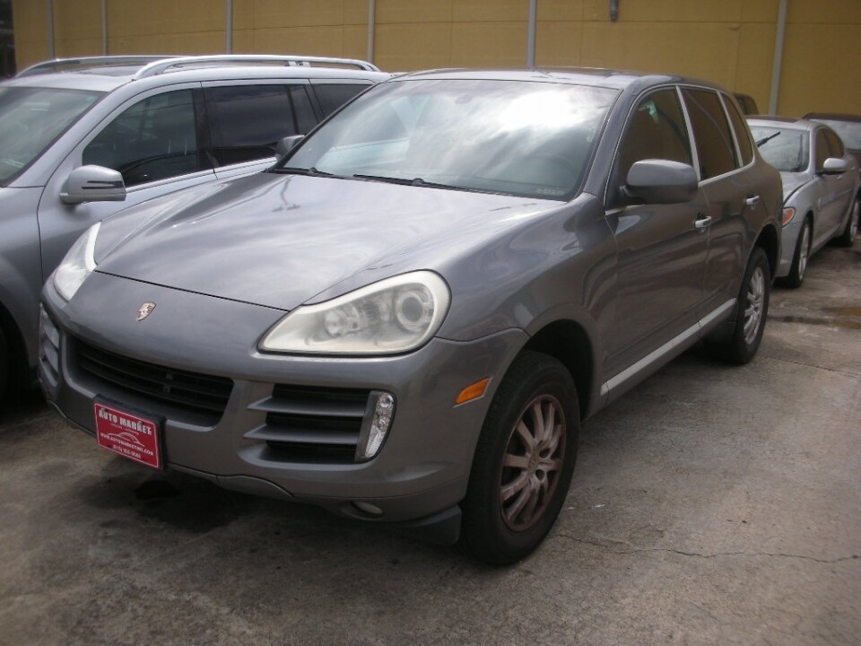 2010 Porsche Cayenne in Nashville, TN 37209 - 18078572 6