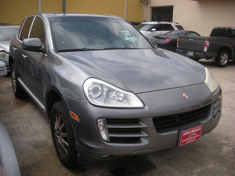 2010 Porsche Cayenne in Nashville, TN 37209 - 18078572