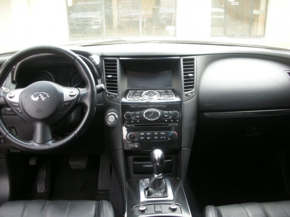 2015 INFINITI QX70 in Nashville, TN 37209 - 18078576 7