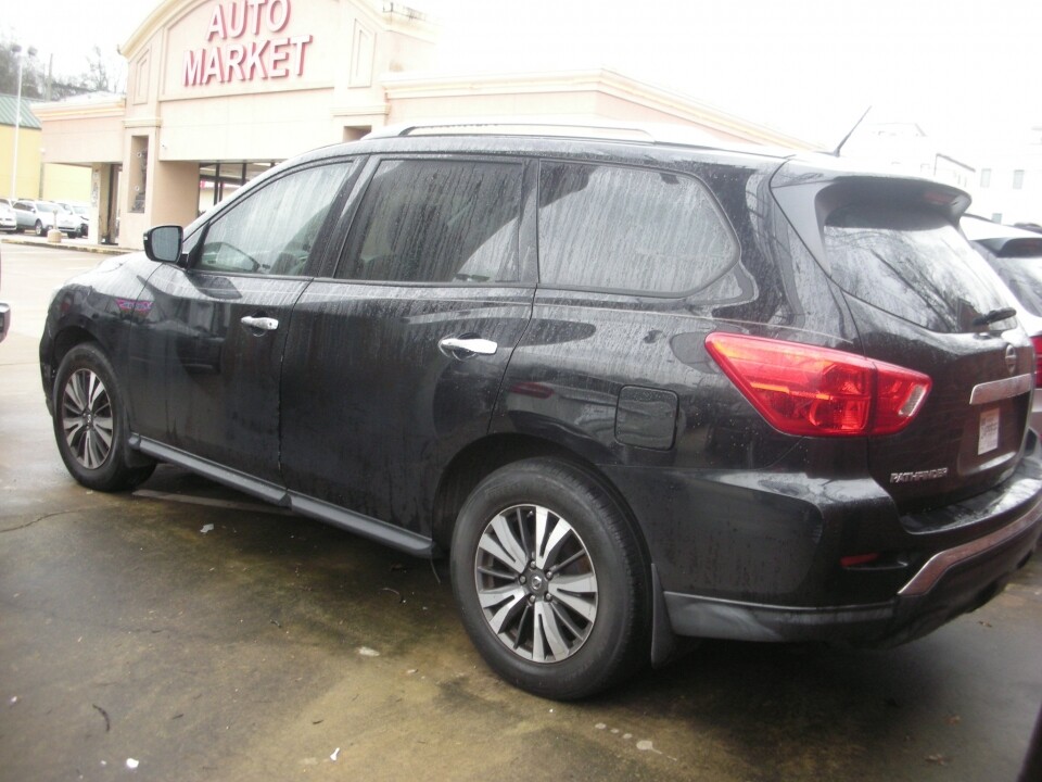 2017 Nissan Pathfinder in Nashville, TN 37209 - 18078585 3