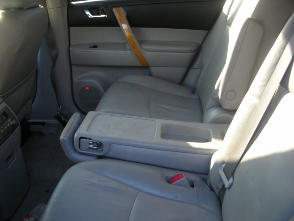 2008 Toyota Highlander in Nashville, TN 37209 - 18078590 5