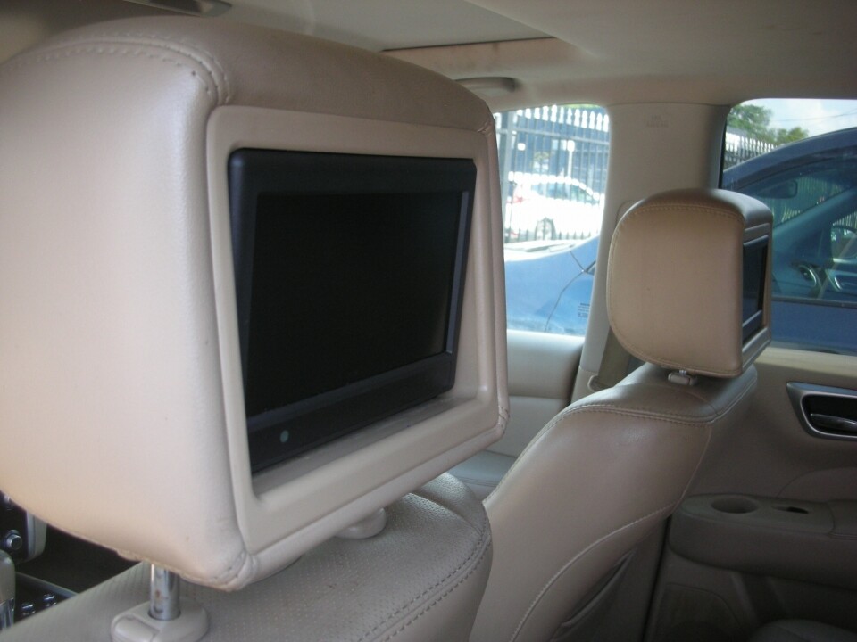 2013 Nissan Pathfinder in Nashville, TN 37209 - 18078624 7