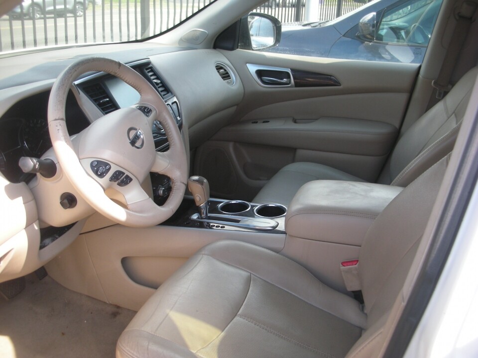 2013 Nissan Pathfinder in Nashville, TN 37209 - 18078624 4
