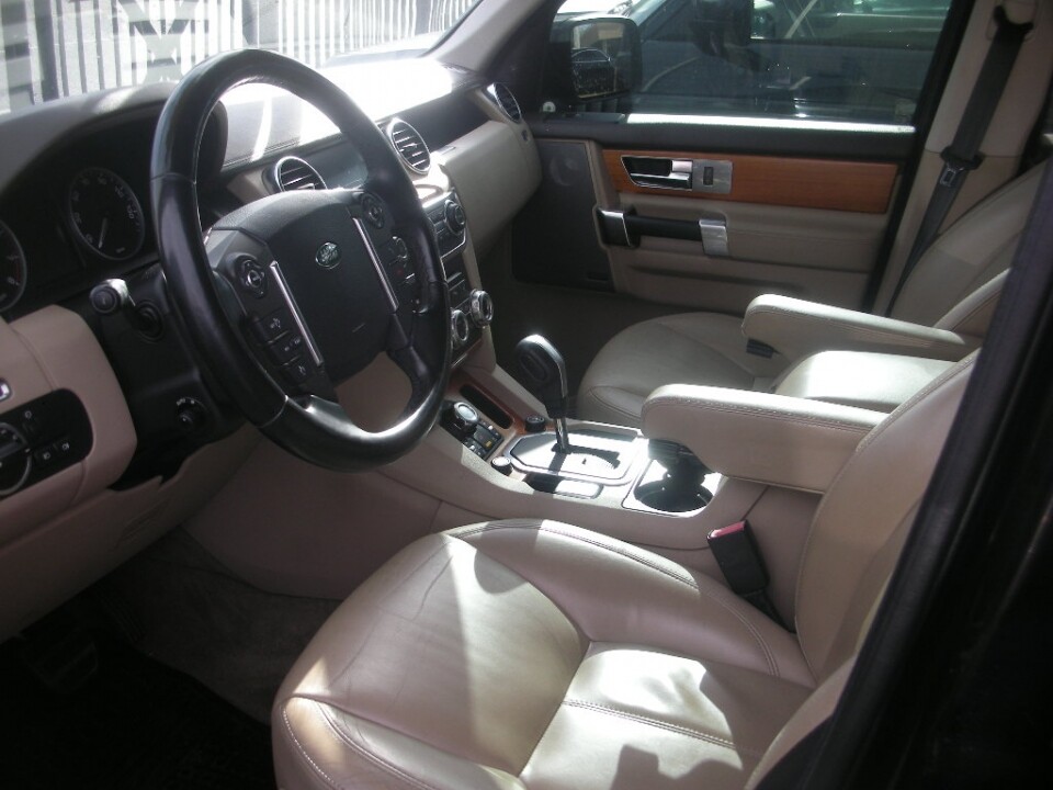 2011 Land Rover LR4 in Nashville, TN 37209 - 18078633 3