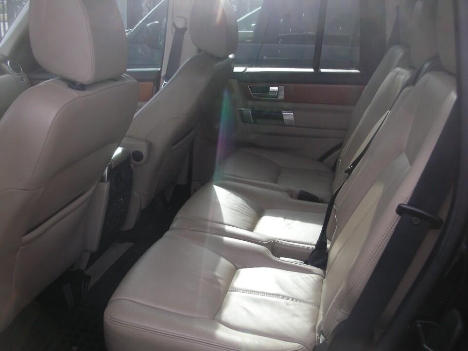 2011 Land Rover LR4 in Nashville, TN 37209 - 18078633 4