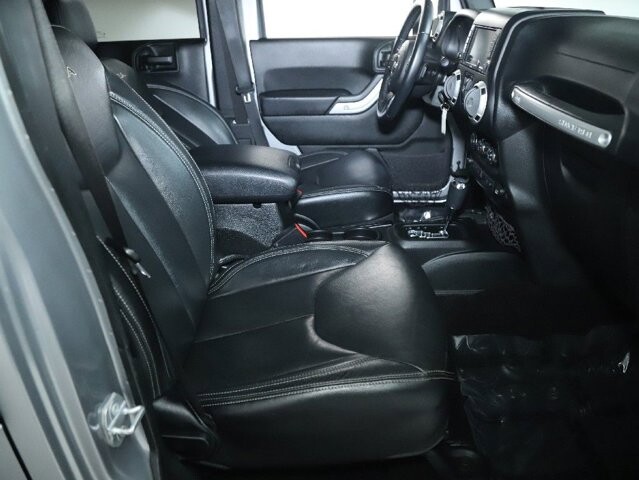 2017 Jeep Wrangler in Bedford, OH 44146 - 18078642 31