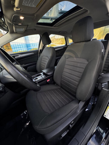 2020 Ford Fusion in Eastpointe, MI 48021 - 18078655 9