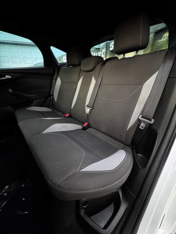 2018 Ford Focus in Eastpointe, MI 48021 - 18078660 8