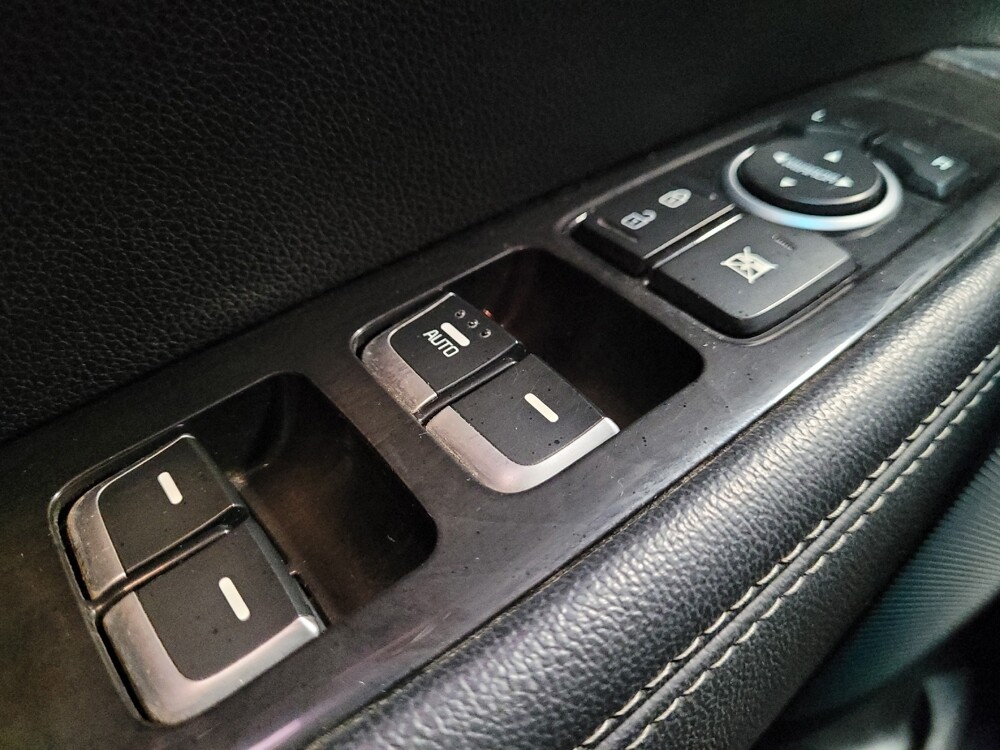 2017 Kia Sorento in Montclair, CA 91763 - 18078666 27