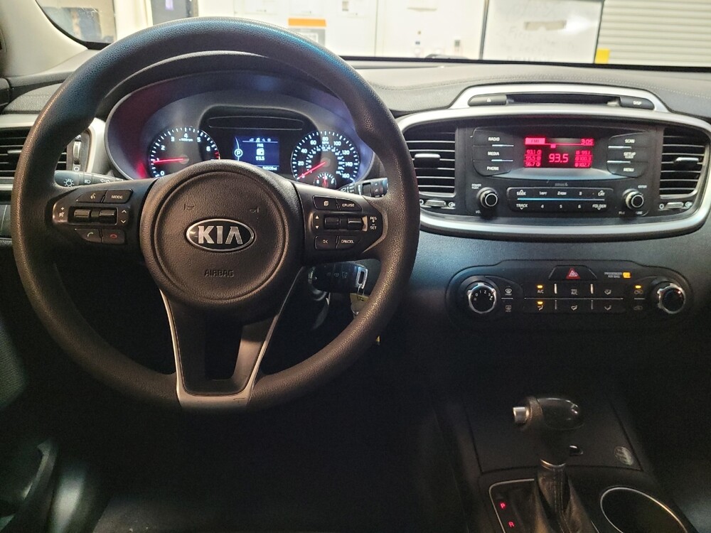 2017 Kia Sorento in Montclair, CA 91763 - 18078666 22