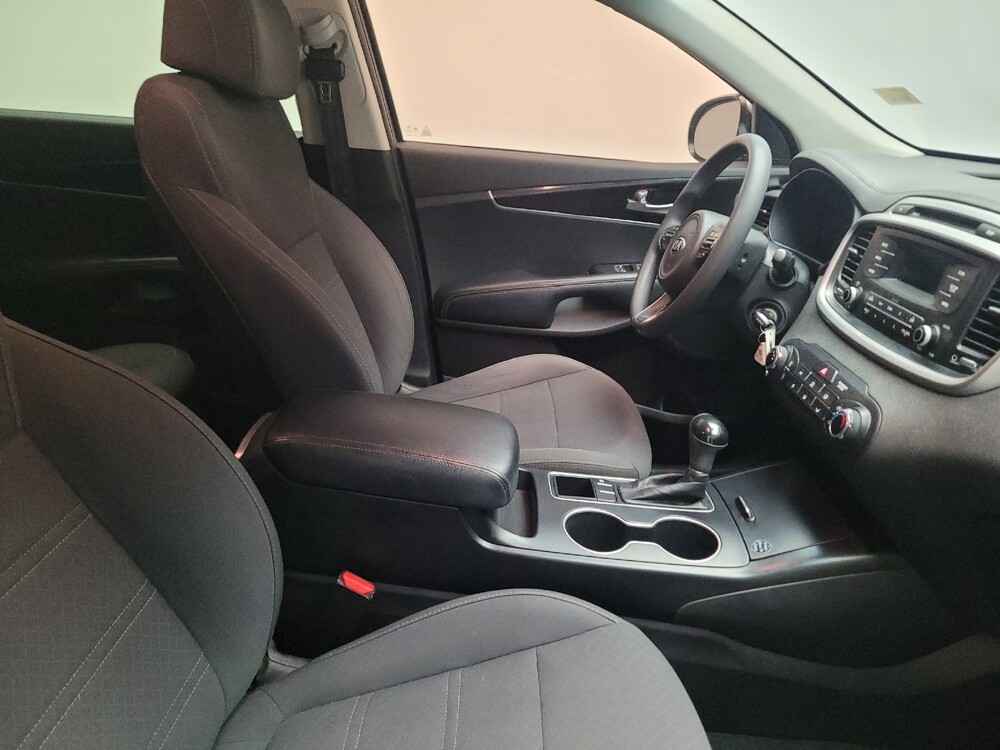 2017 Kia Sorento in Montclair, CA 91763 - 18078666 21