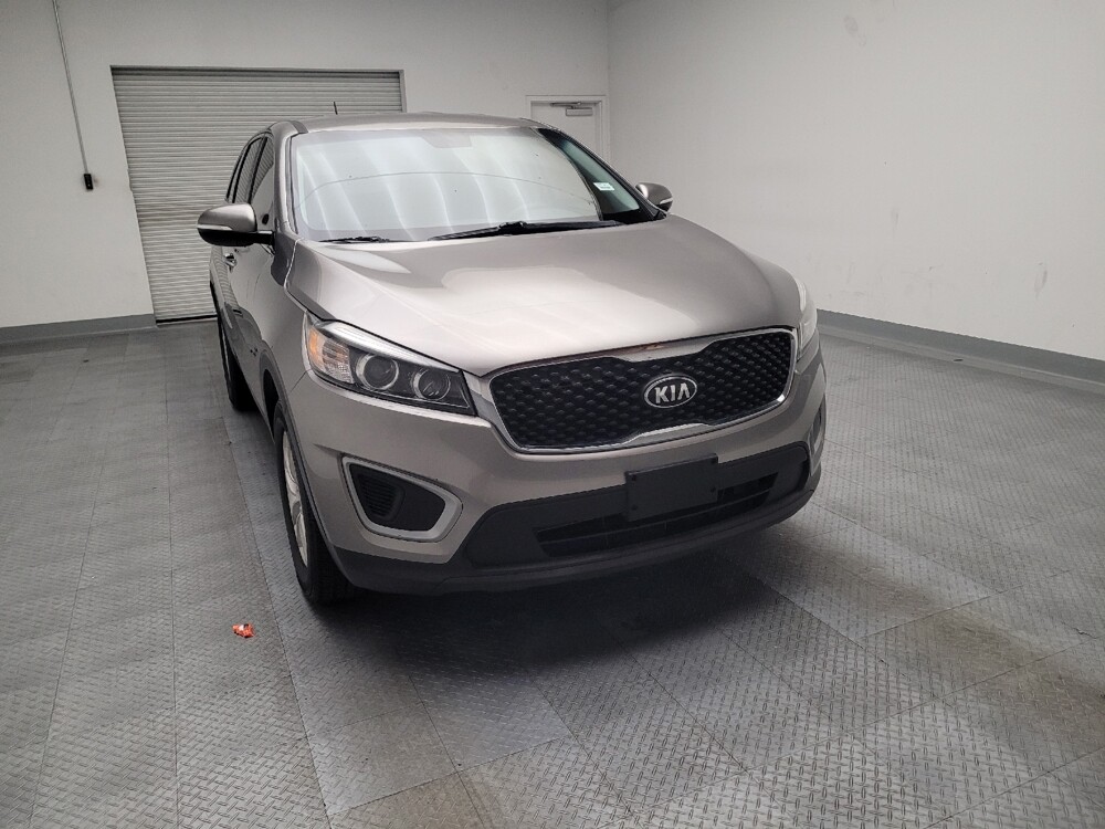 2017 Kia Sorento in Montclair, CA 91763 - 18078666 14
