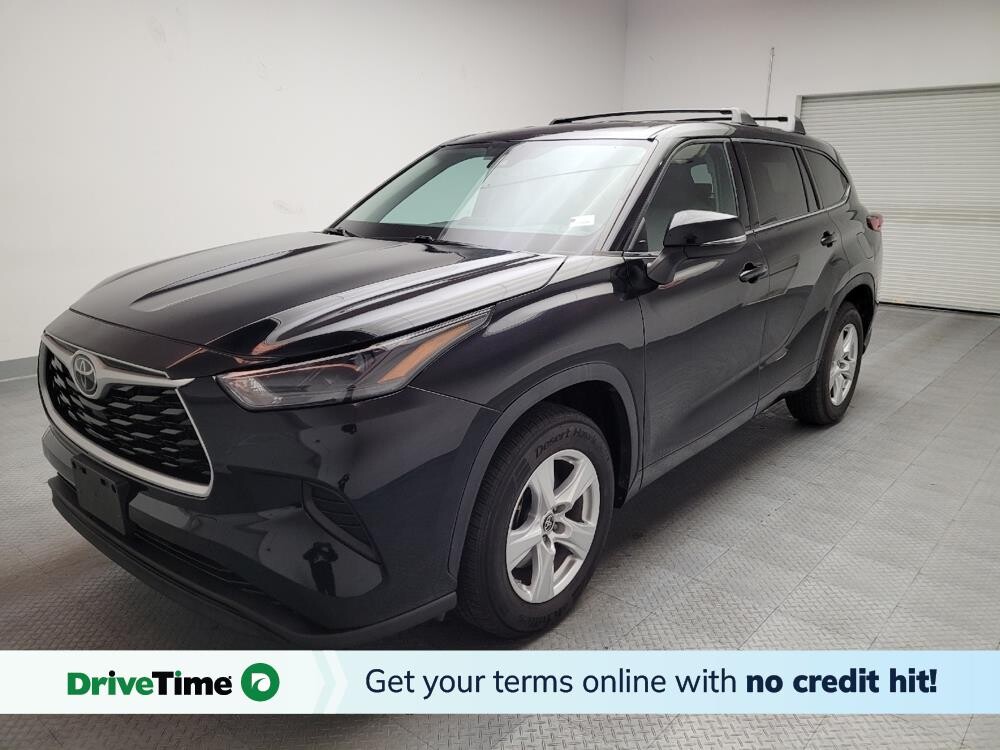 2022 Toyota Highlander in Riverside, CA 92504 - 18078668
