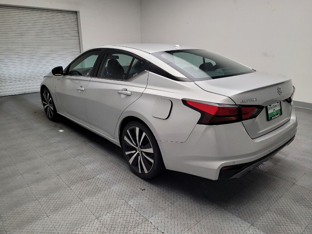 2021 Nissan Altima in Riverside, CA 92504 - 18078671 5