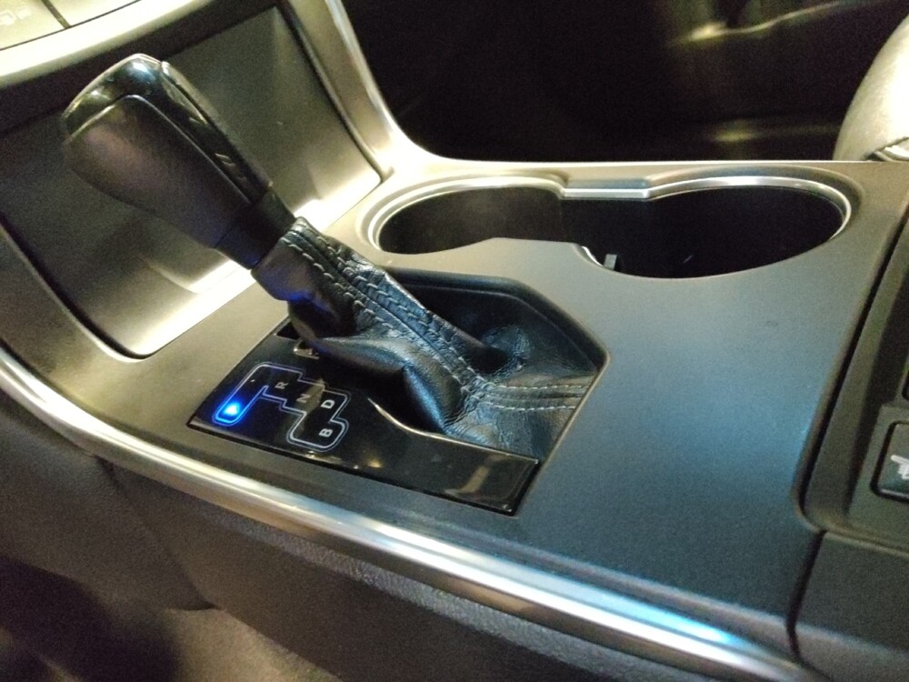 2017 Toyota Camry in Mesa, AZ 85210 - 18078688 26