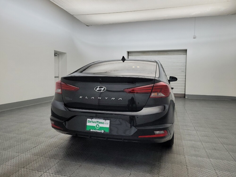 2020 Hyundai Elantra in Glendale, AZ 85301 - 18078698 7