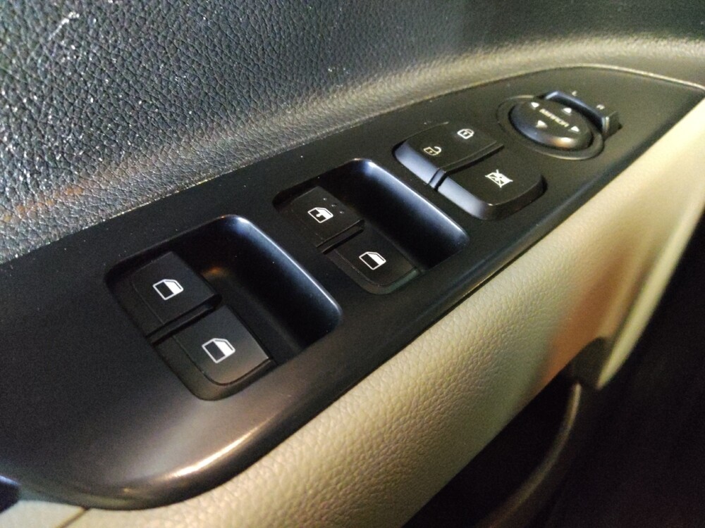 2019 Kia Rio in Mesa, AZ 85210 - 18078707 27