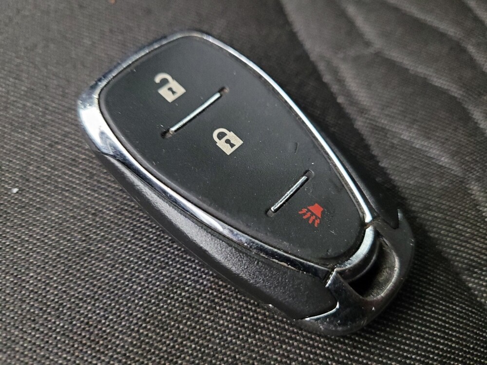 2021 Chevrolet Equinox in Glendale, AZ 85301 - 18078708 32