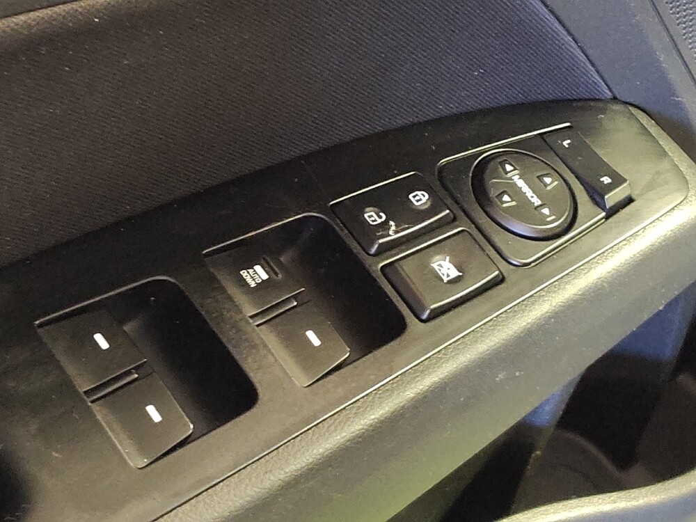 2020 Hyundai Elantra in Tallahassee, FL 32304 - 18078714 27