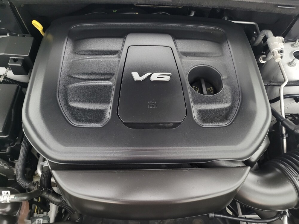 2018 Jeep Grand Cherokee in Tampa, FL 33612 - 18078717 30