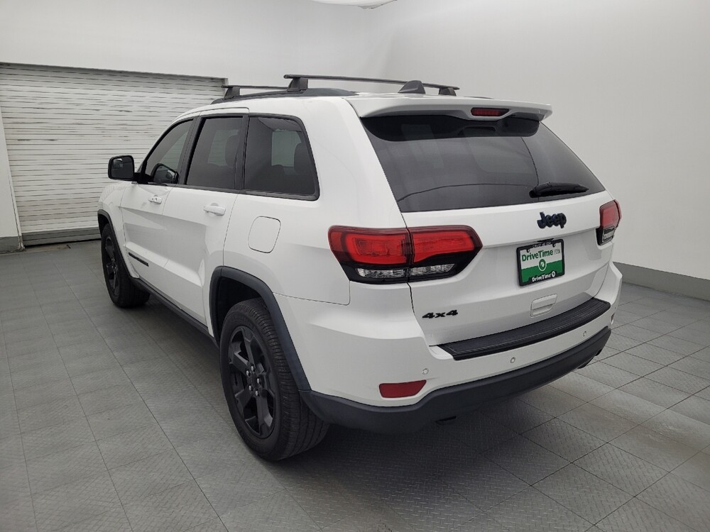 2018 Jeep Grand Cherokee in Tampa, FL 33612 - 18078717 5
