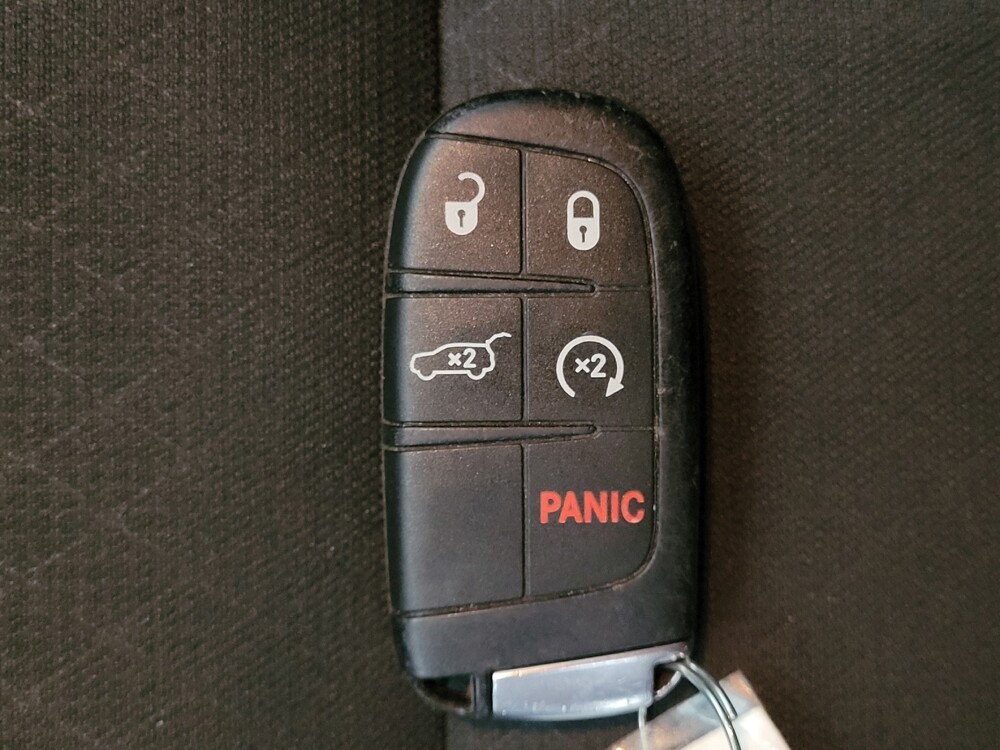 2018 Jeep Grand Cherokee in Tampa, FL 33612 - 18078717 32