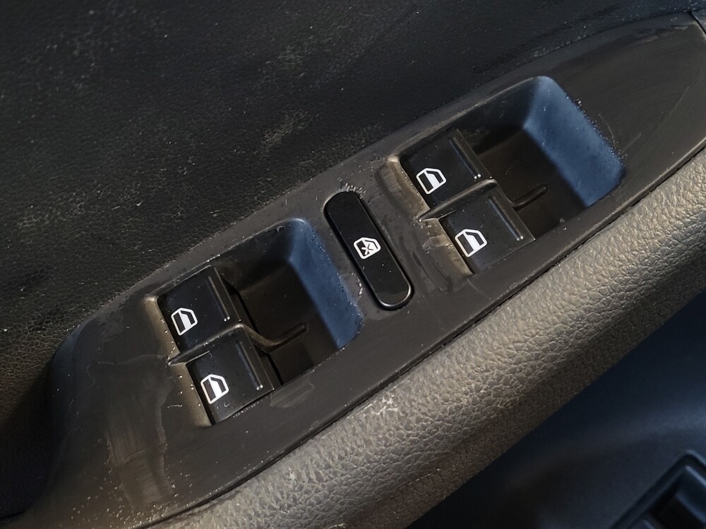 2017 Volkswagen Jetta in Gainesville, FL 32609 - 18078727 27