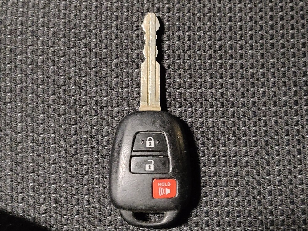 2017 Toyota RAV4 in West Palm Beach, FL 33409 - 18078737 32