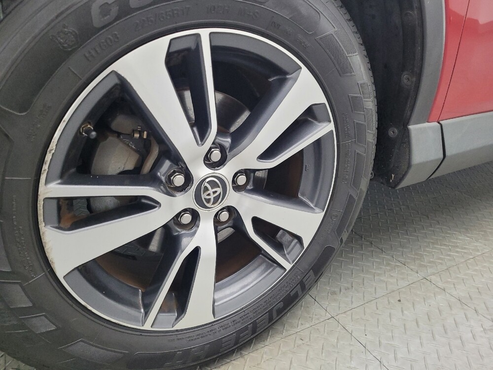 2017 Toyota RAV4 in West Palm Beach, FL 33409 - 18078737 31