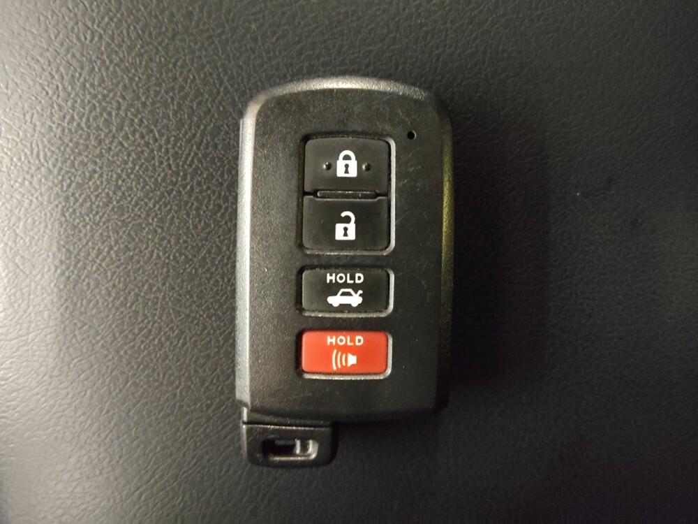 2016 Toyota Camry in Jacksonville, FL 32210 - 18078744 32